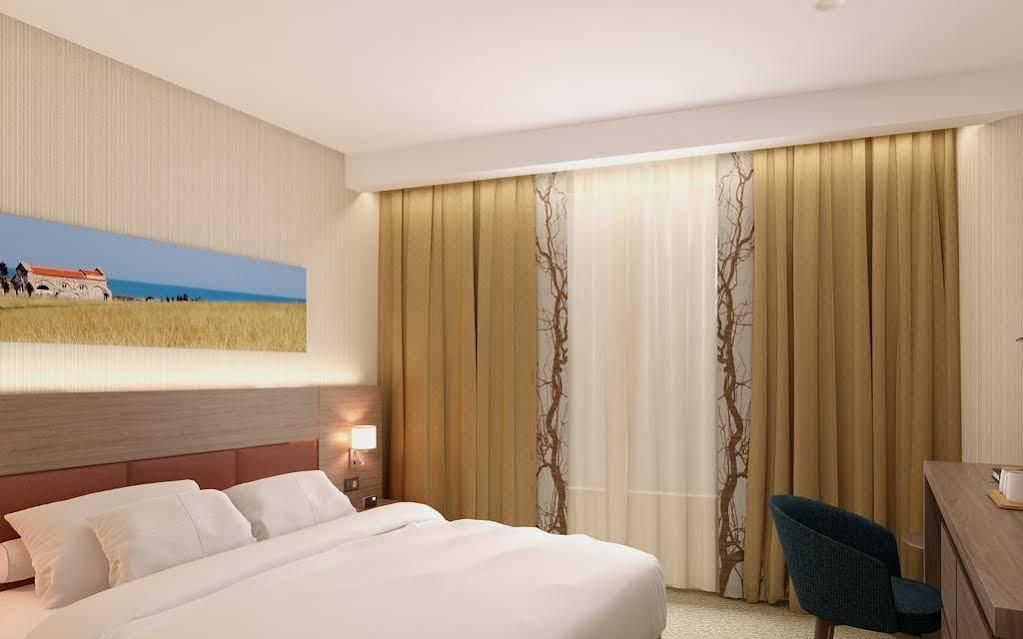 Hilton Garden 4*