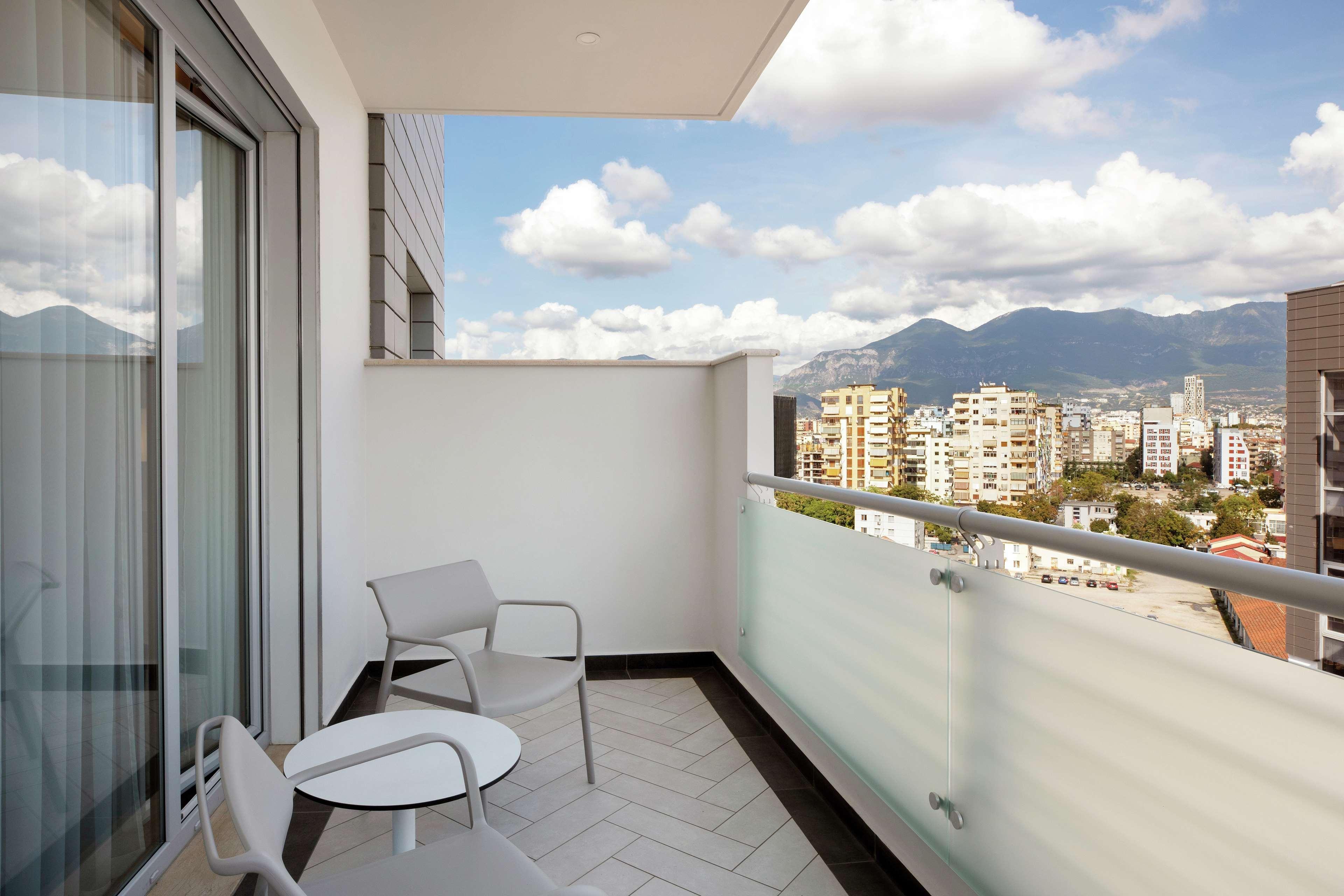 Hilton Garden Hotel 4*
