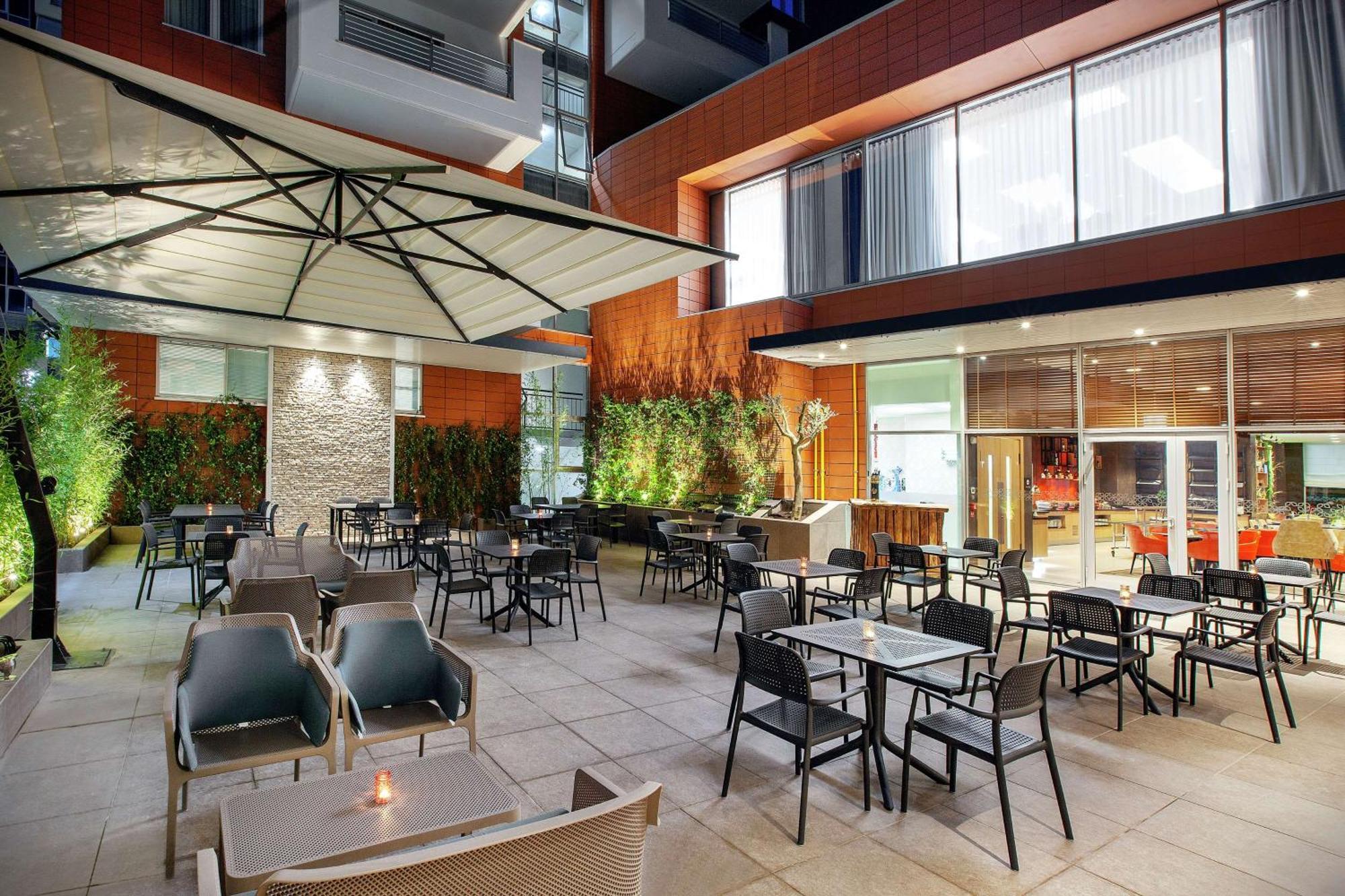 Hilton Garden